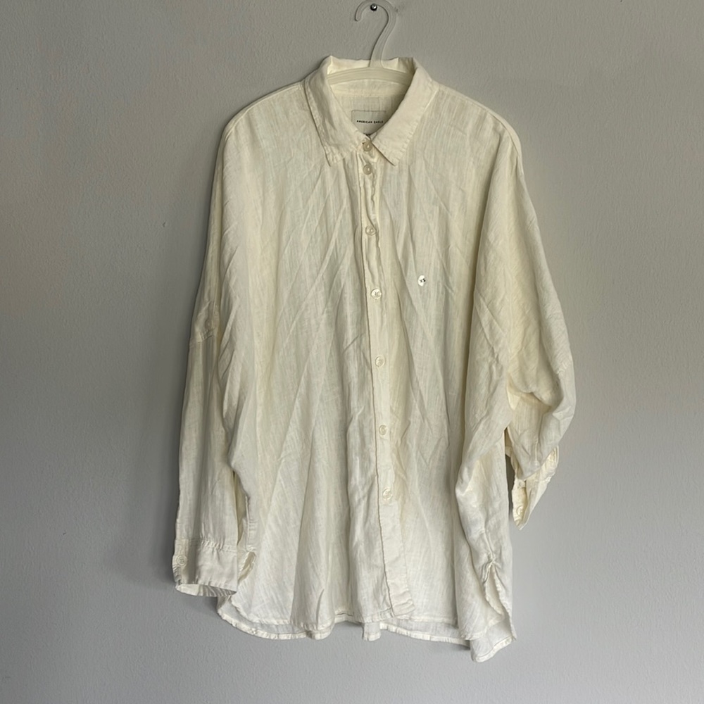 American Eagle new women’s size XS shirt